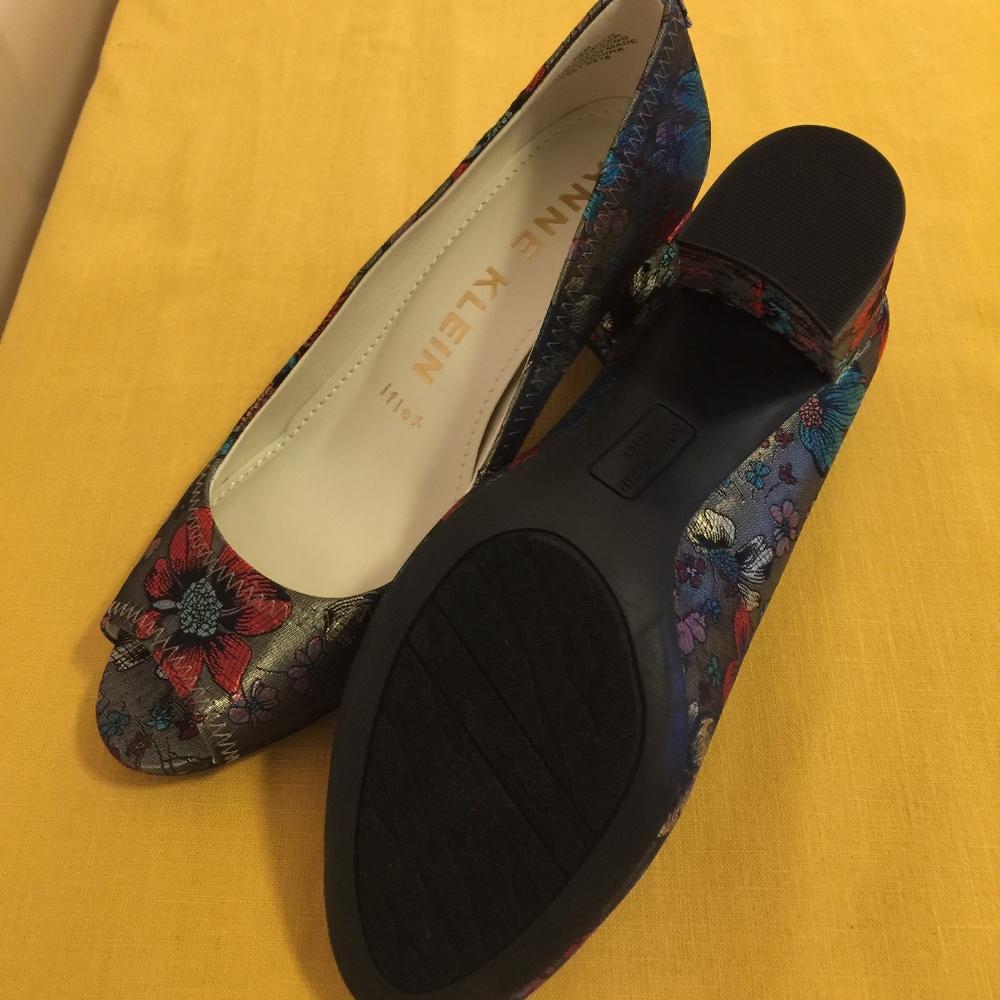 Anne Kleine Meredith Peep Toe Pump